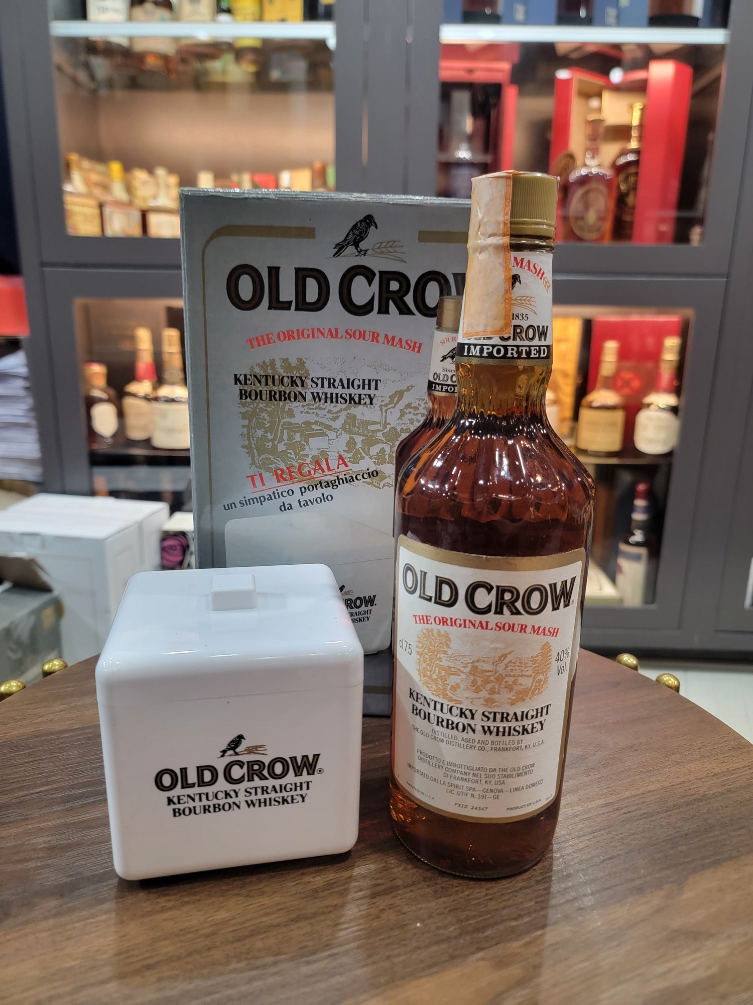 Old Crow Vintage Gift Set with Cooler - 1980s