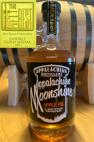 Appalachian Distillery - Apple Pie moonshine