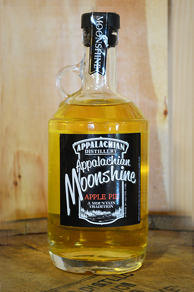 Appalachian Distillery - Apple Pie moonshine
